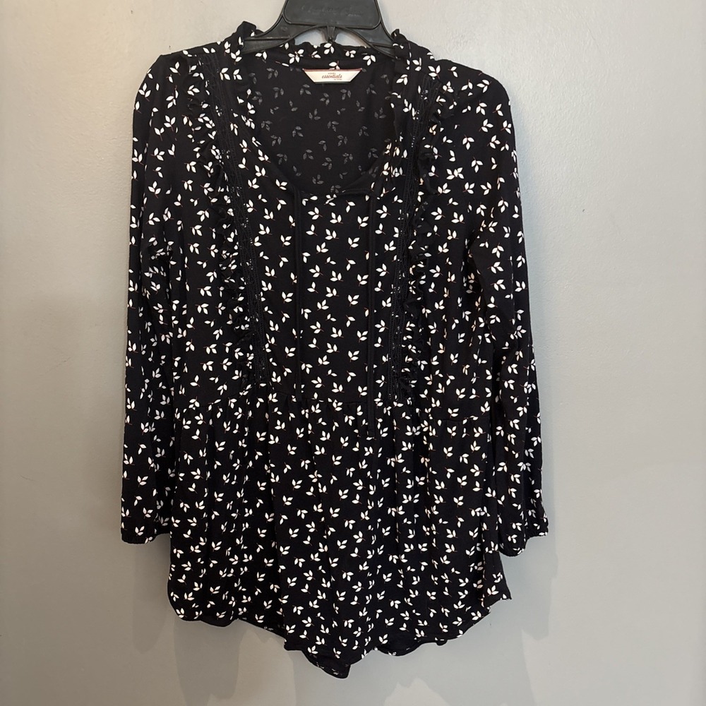 Women Essentials by Tchibo Navy Floral Tunicโ Top Stretchy Ruffle Accent Size M